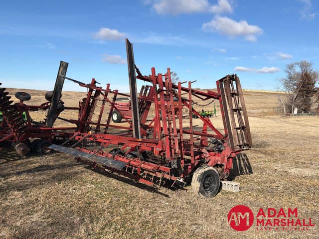 Image of Case IH 568 equipment image 4
