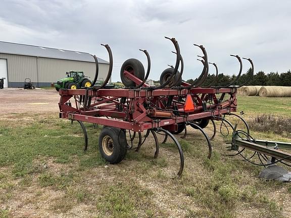 Image of Case IH 5700 equipment image 3