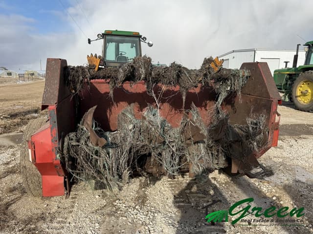 Image of Case IH 575 equipment image 2