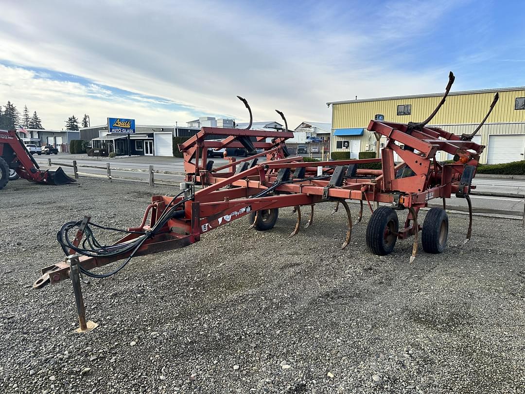 Image of Case IH 5800 Primary image