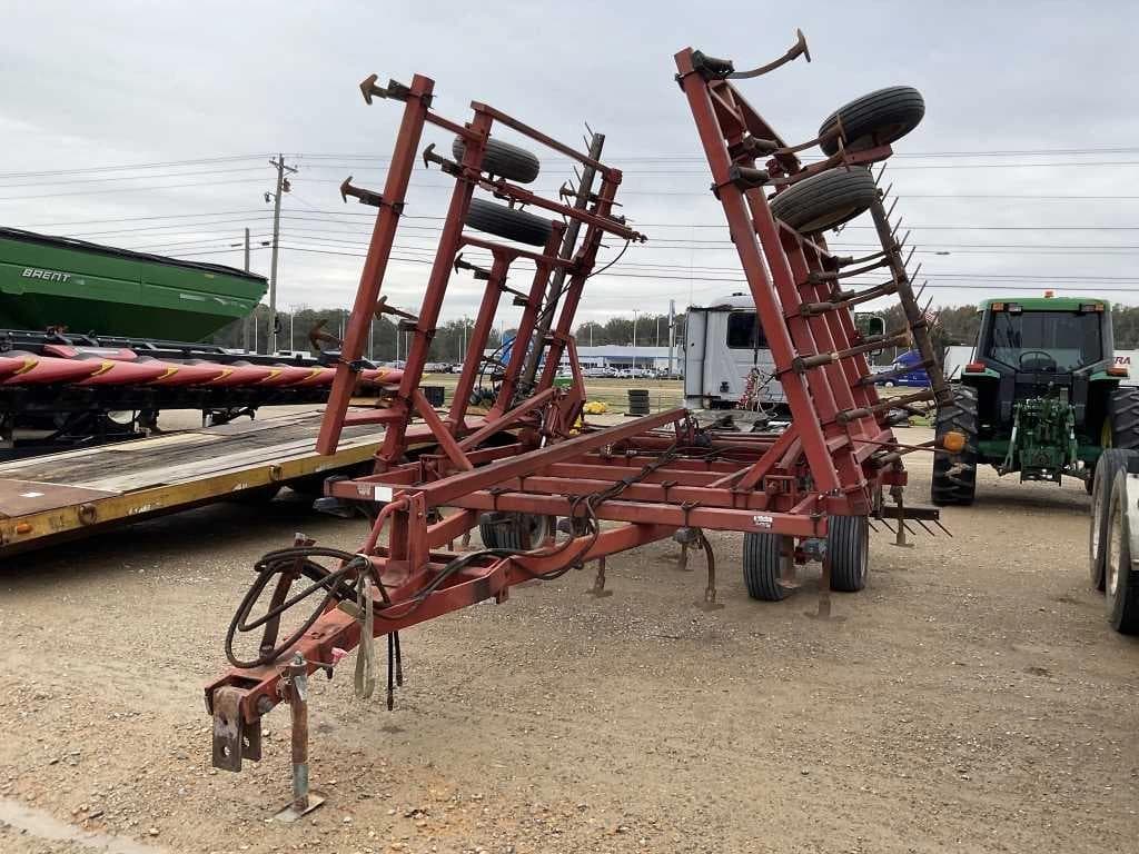 Image of Case IH 5800 Primary image