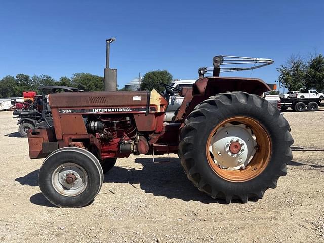 Image of International Harvester 584 equipment image 1