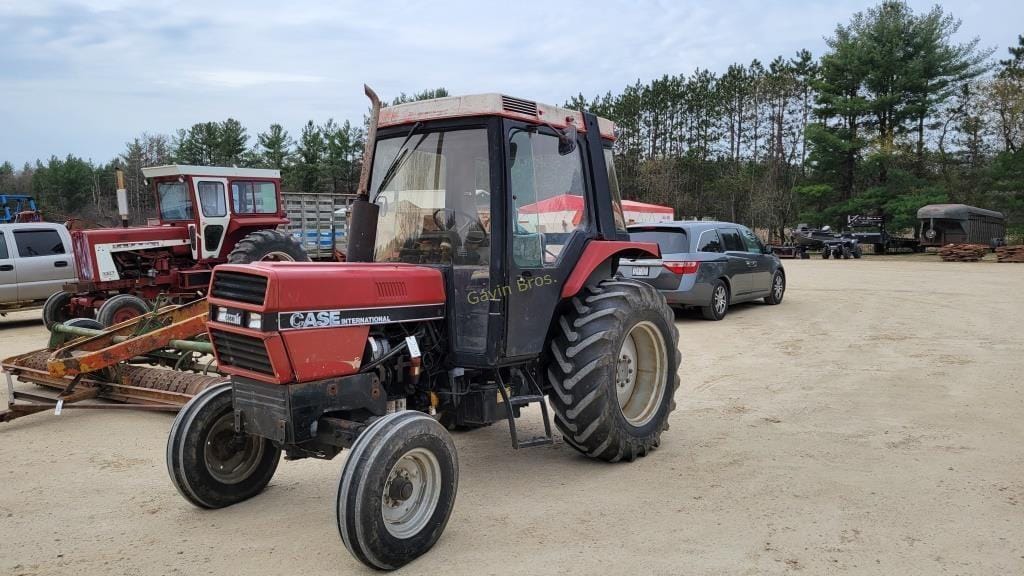 Main image Case IH 585