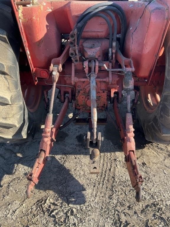 Image of Case IH 585 equipment image 4