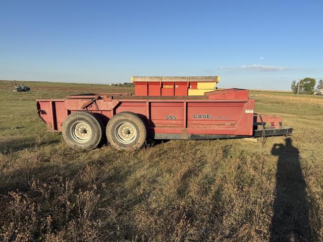 Image of Case IH 595 equipment image 1