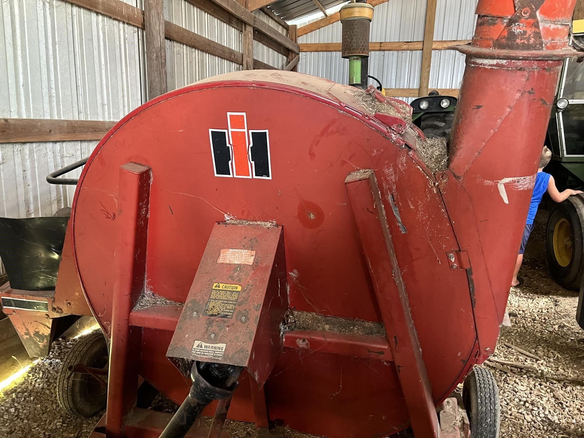 Case IH 600 Equipment Image0