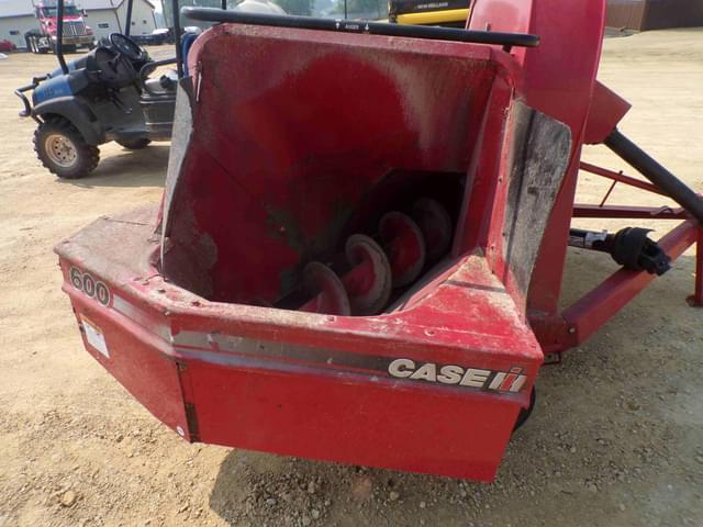 Image of Case IH 600 equipment image 4
