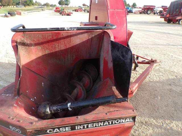 Image of Case IH 600 equipment image 4