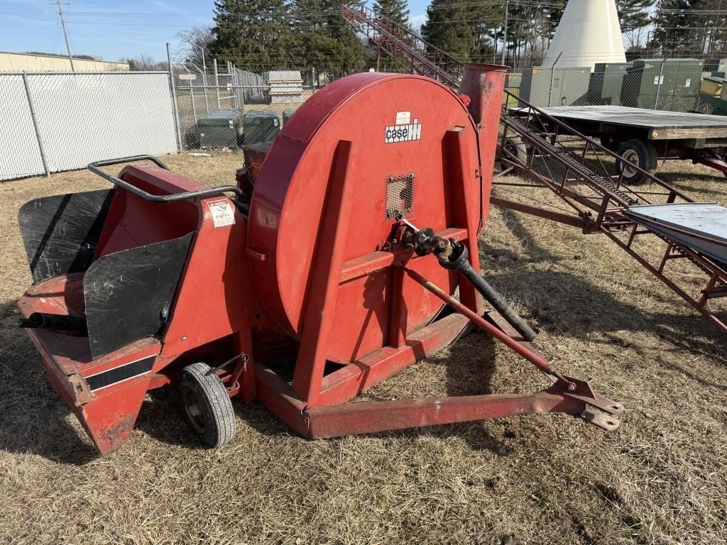 Case IH 600 Equipment Image0