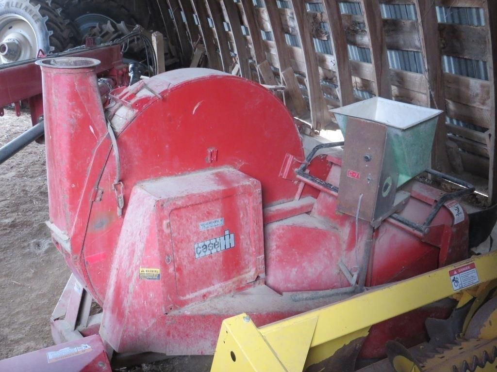 Case IH 600 Equipment Image0