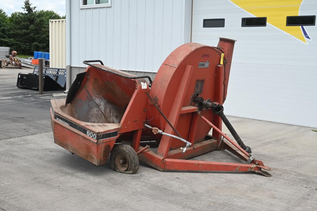 Image of Case IH 600 Primary image