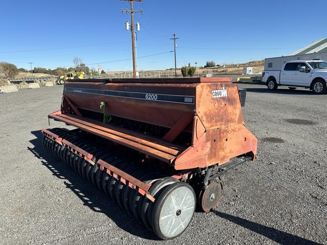 Image of Case IH 6200 equipment image 4