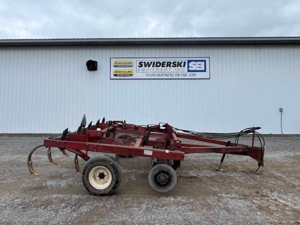 Case IH 6500 Equipment Image0