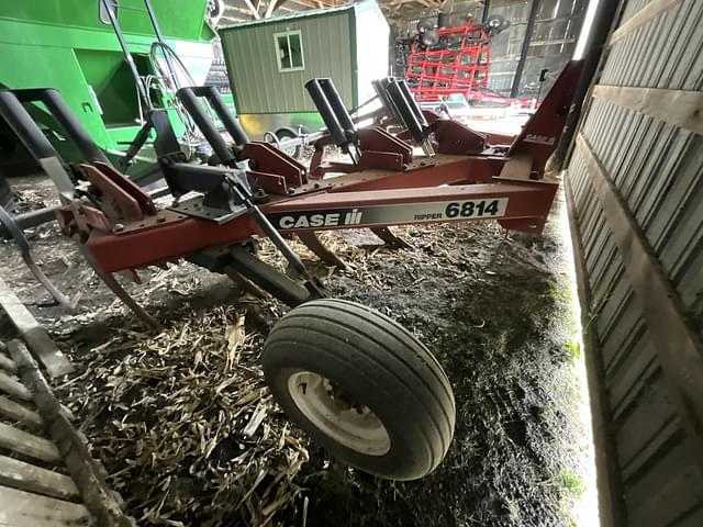 Image of Case IH 6814 equipment image 2