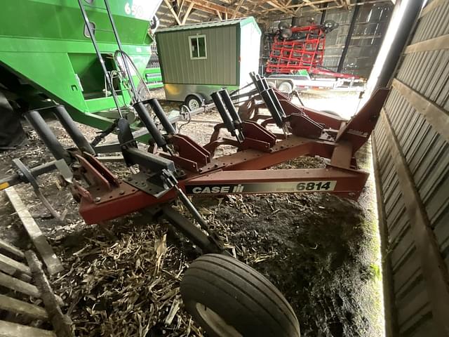Image of Case IH 6814 equipment image 1