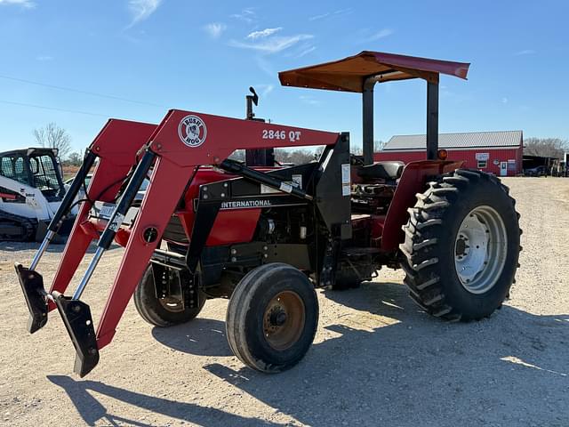 Image of Case IH 695 equipment image 4