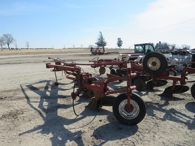 Image of Case IH 700 equipment image 3