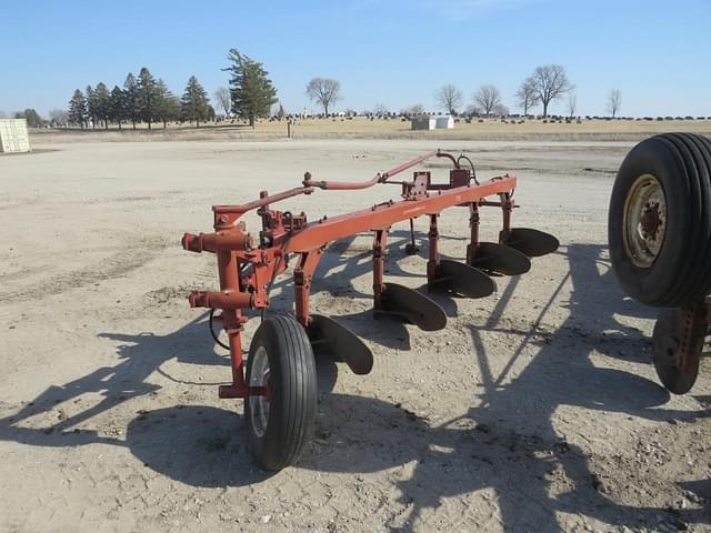 Image of Case IH 700 equipment image 4