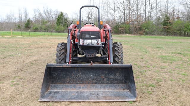 Image of Case IH Farmall 70A equipment image 1