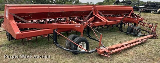 Image of Case IH 7100 equipment image 2