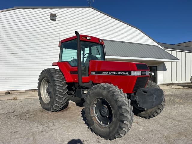 Image of Case IH 7110 equipment image 1