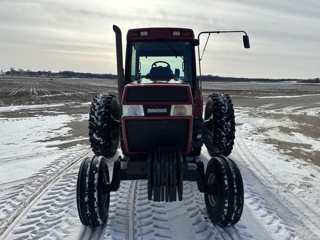 Image of Case IH 7110 equipment image 2