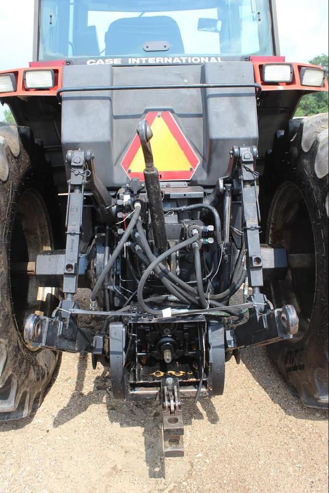 Image of Case IH 7110 equipment image 2