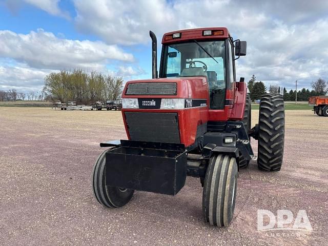Image of Case IH 7110 equipment image 2