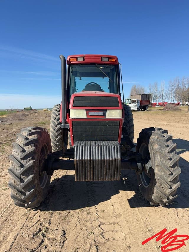 Image of Case IH 7110 equipment image 2