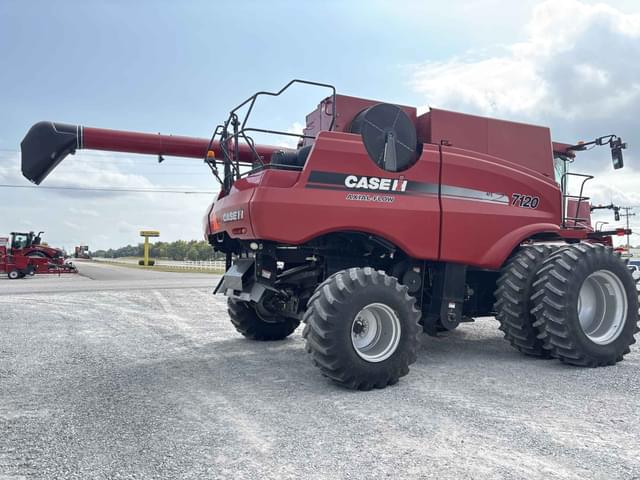 Image of Case IH 7120 equipment image 2