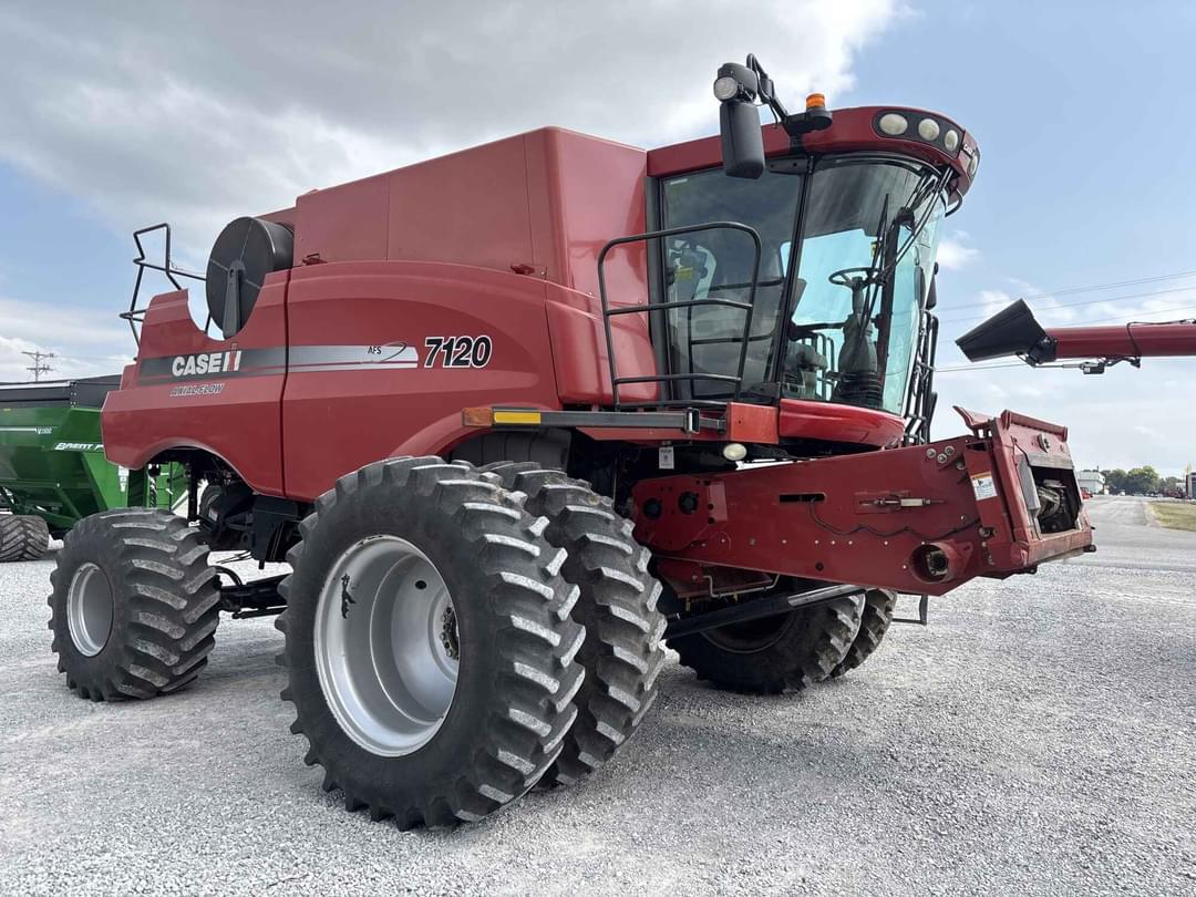 Image of Case IH 7120 Primary image