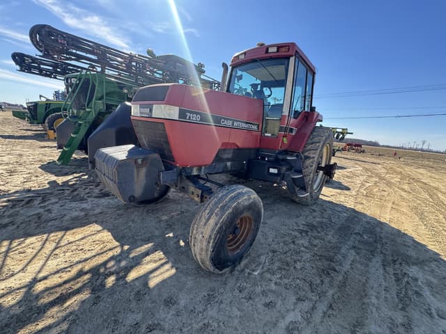 Image of Case IH 7120 equipment image 2