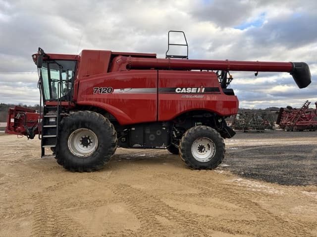 Image of Case IH 7120 equipment image 1
