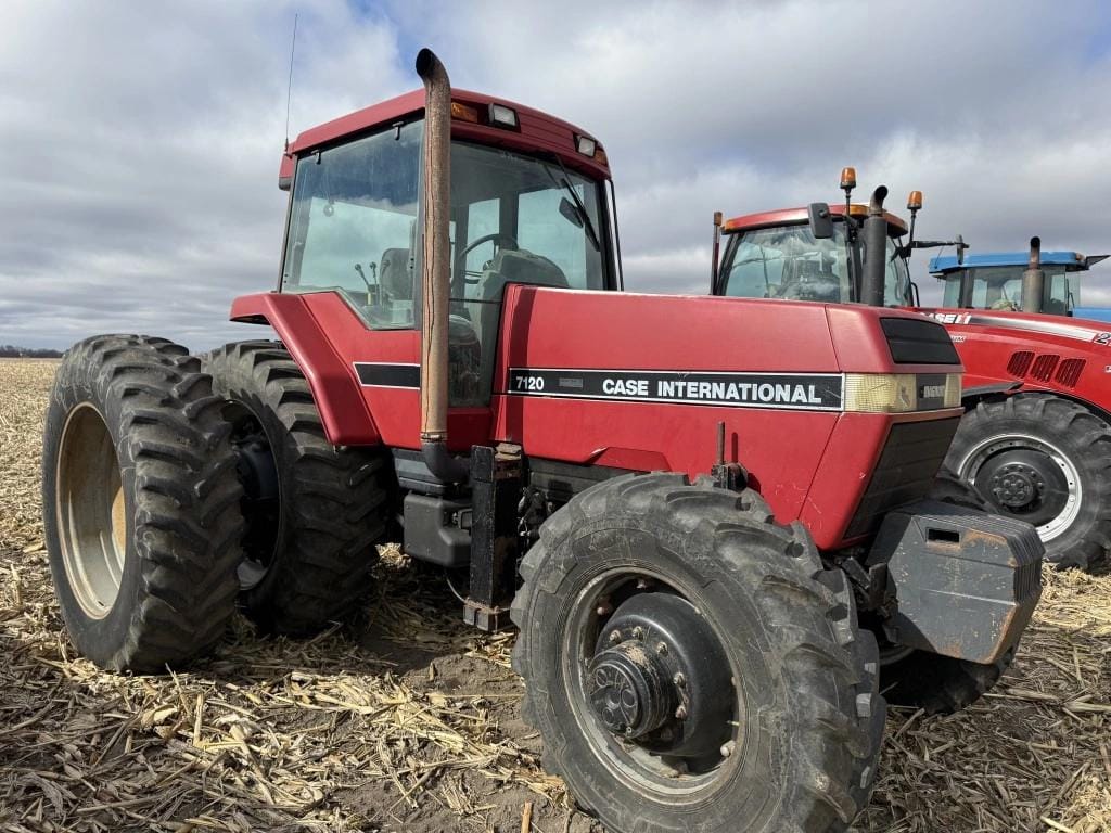 Case IH 7120 Equipment Image0