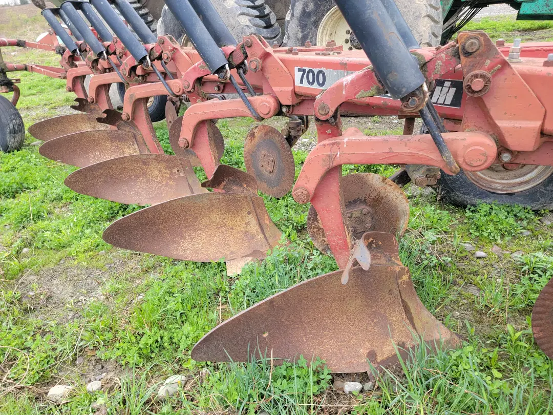 Image of Case IH 700 Primary image