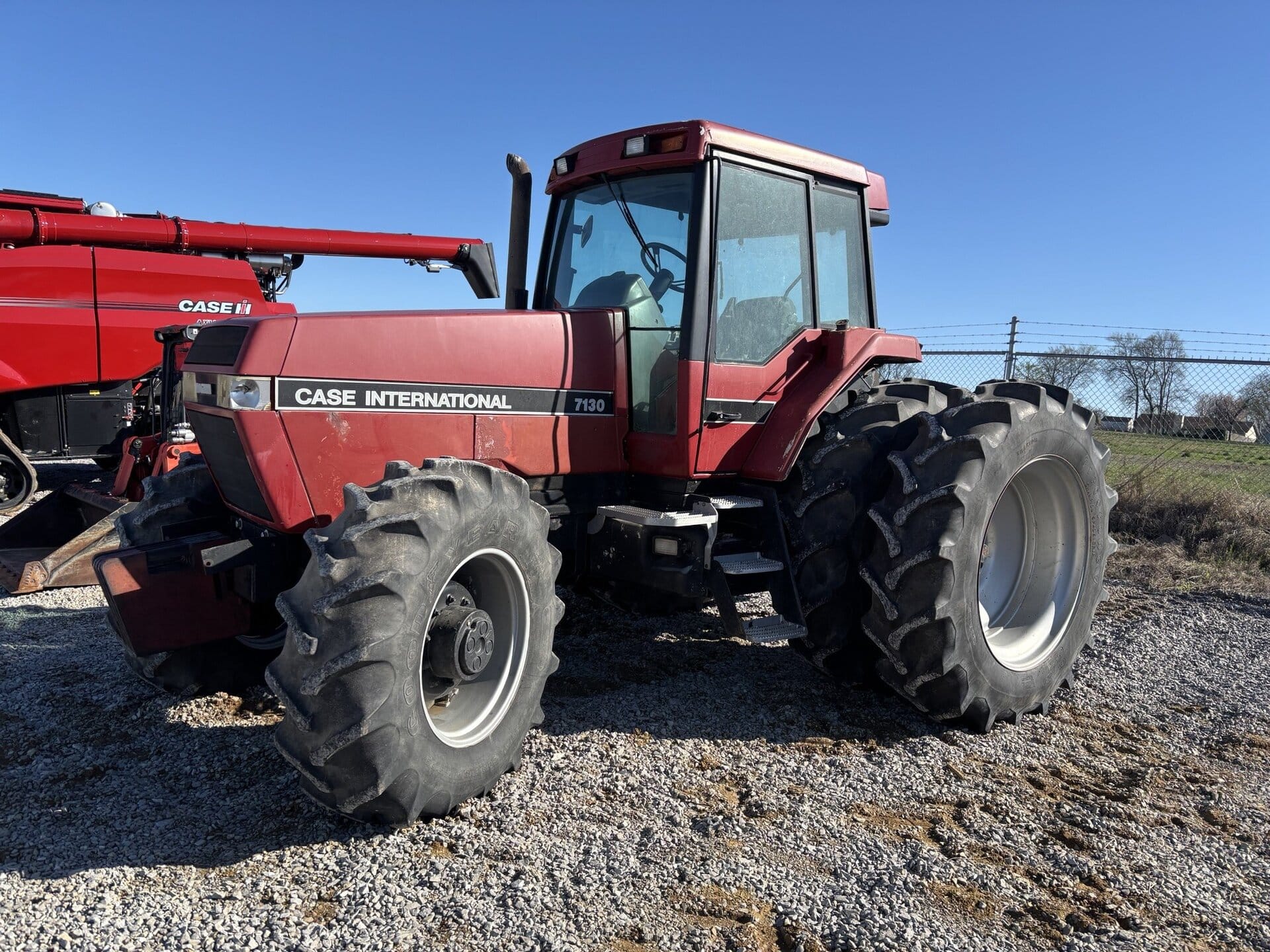 Case IH 7130 Equipment Image0