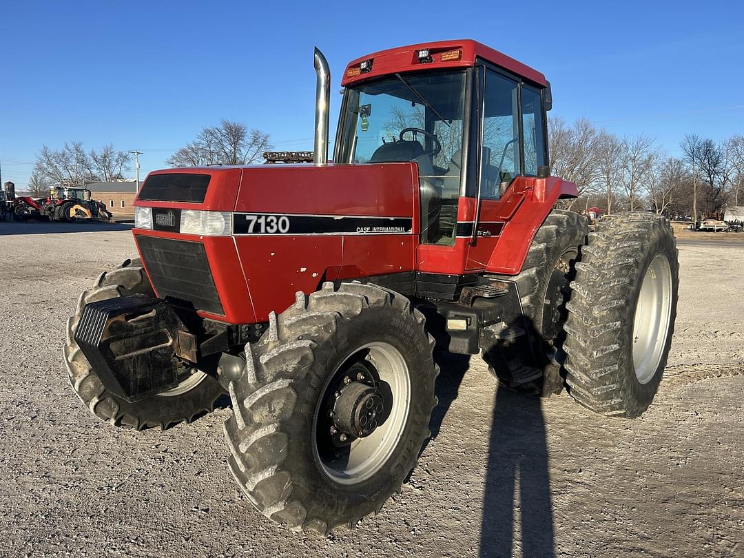 Image of Case IH 7130 Primary image