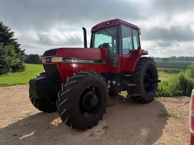 Image of Case IH 7130 equipment image 1