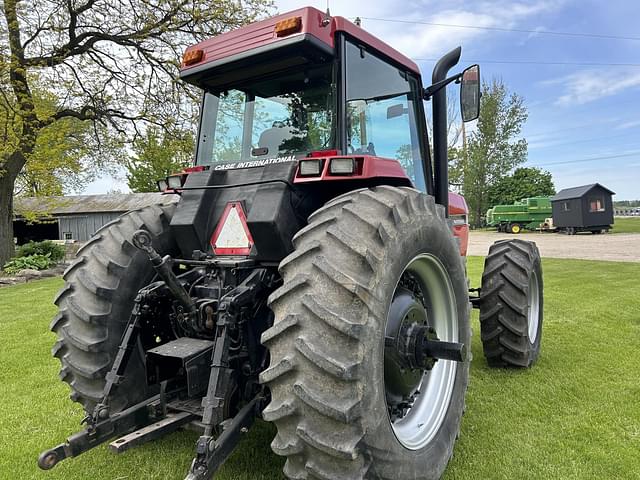 Image of Case IH 7140 equipment image 2