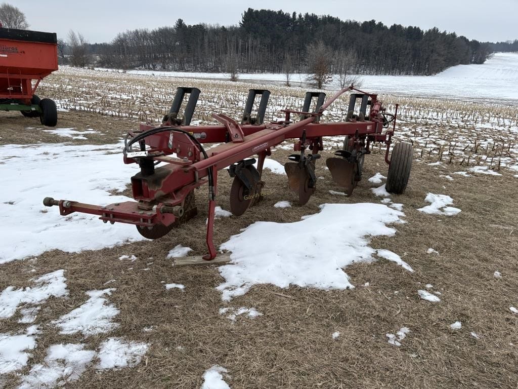 Case IH 720 Equipment Image0