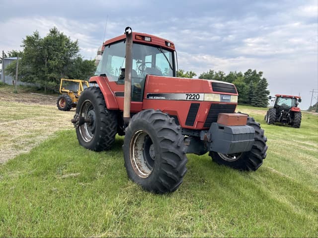 Image of Case IH 7220 equipment image 2