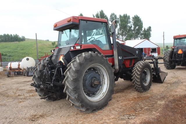 Image of Case IH 7220 equipment image 3