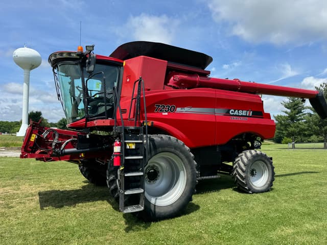 Image of Case IH 7230 equipment image 3