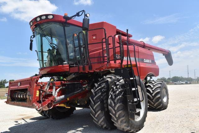 Main image Case IH 7230