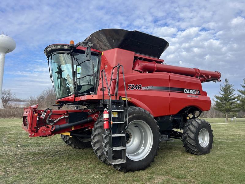 Image of Case IH 7240 Primary image