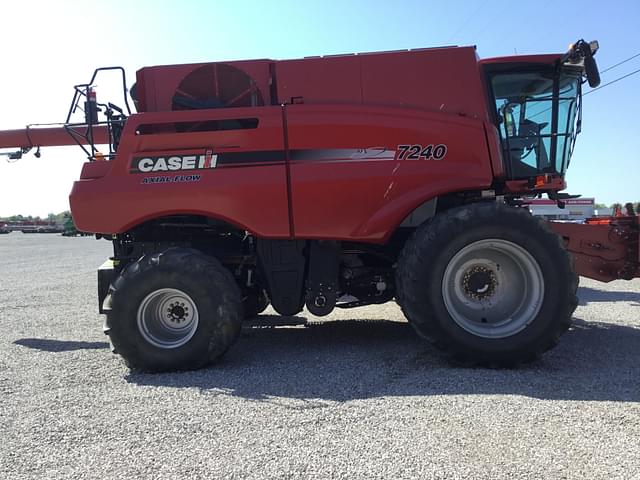 Image of Case IH 7240 equipment image 1