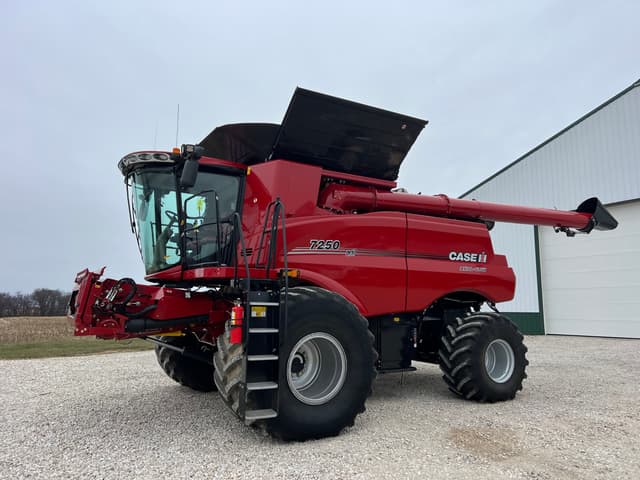 Image of Case IH 7250 equipment image 1