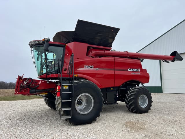 Image of Case IH 7250 equipment image 2