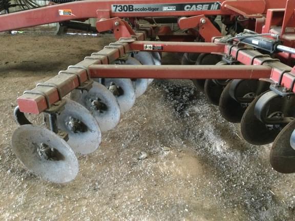 Image of Case IH Ecolo-Tiger 730B equipment image 3