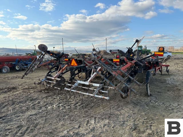 Image of Case IH Ecolo-Tiger 730B equipment image 3